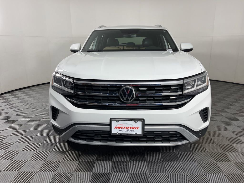 Used 2022 Volkswagen Atlas Cross Sport SE w/ Panoramic Sunroof Package image 17