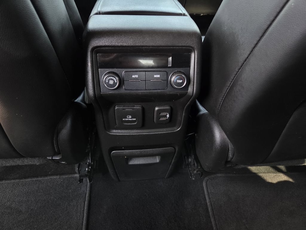 Used 2019 GMC Acadia SLT FWD image 18