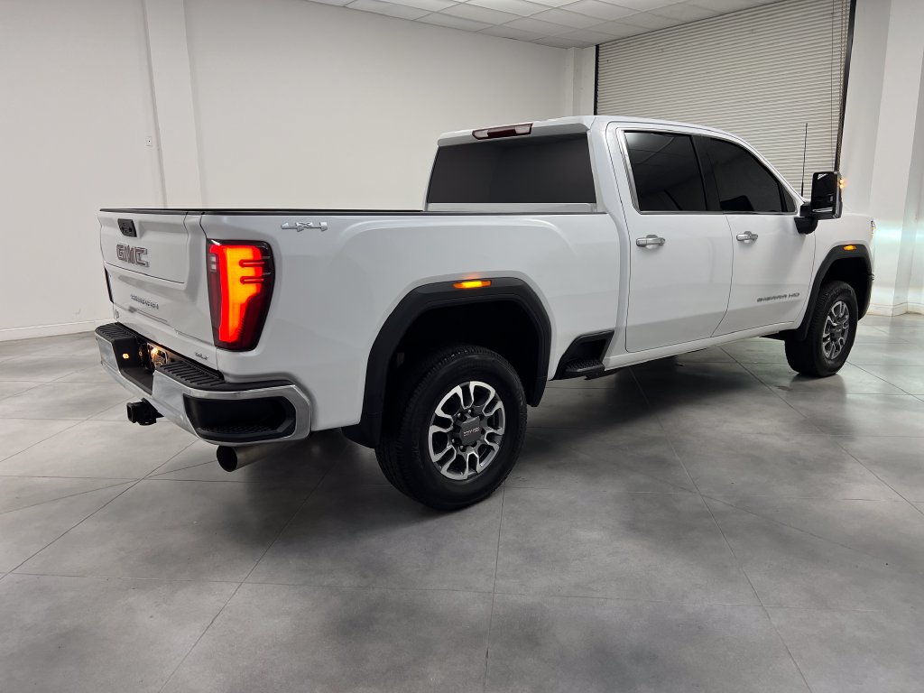 Used 2025 GMC Sierra 2500 SLT AWD/4WD image 9
