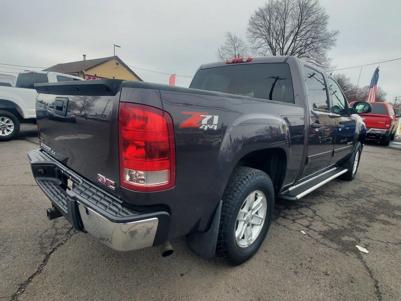 Used 2010 GMC Sierra 1500 SLE w/ Power Pack Plus image 5