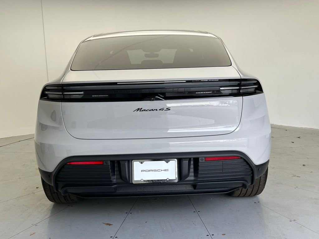 New 2026 Porsche Macan 4S Electric image 21