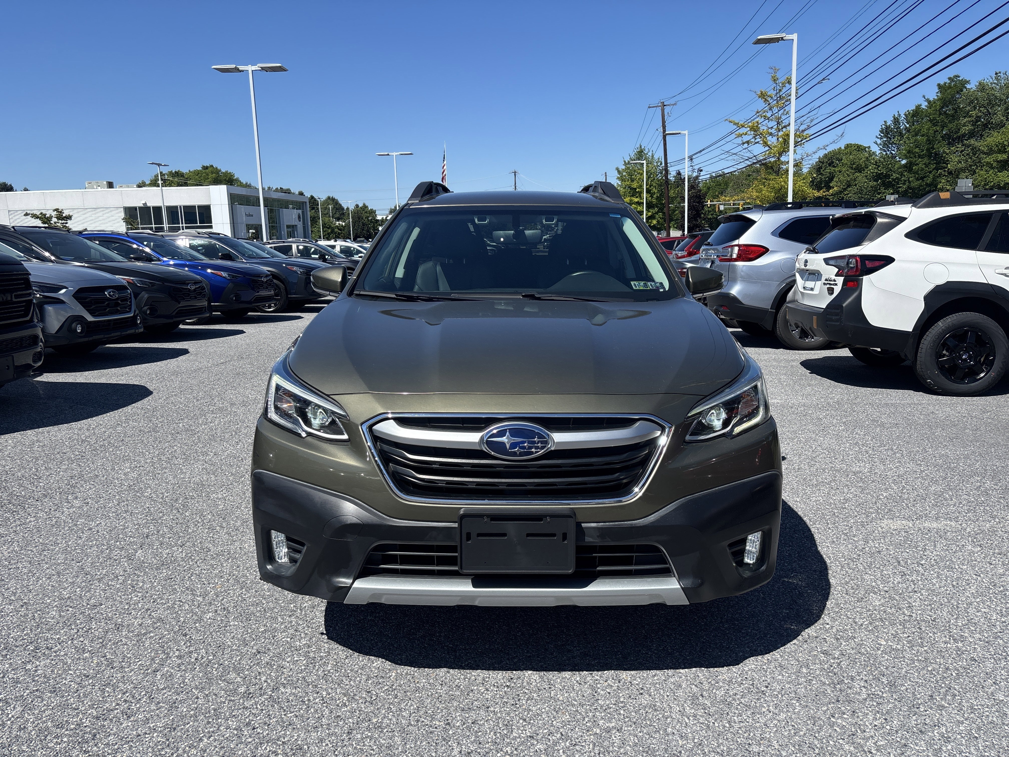 Used 2020 Subaru Outback Limited AWD/4WD image 10