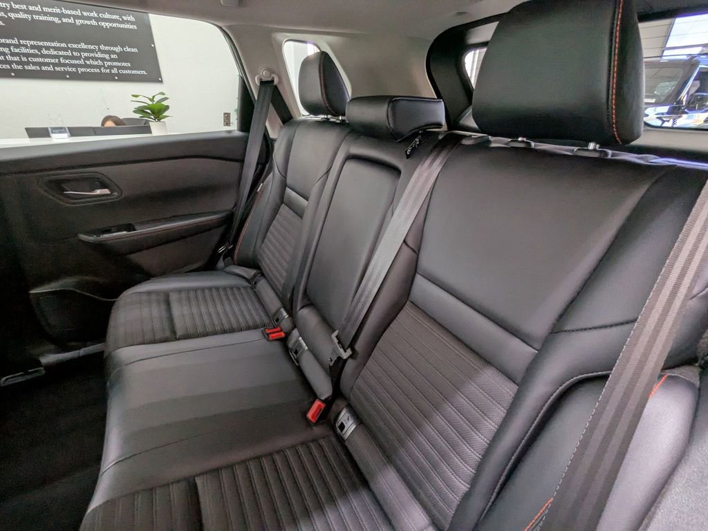 New 2026 Nissan Rogue SV AWD/4WD image 23