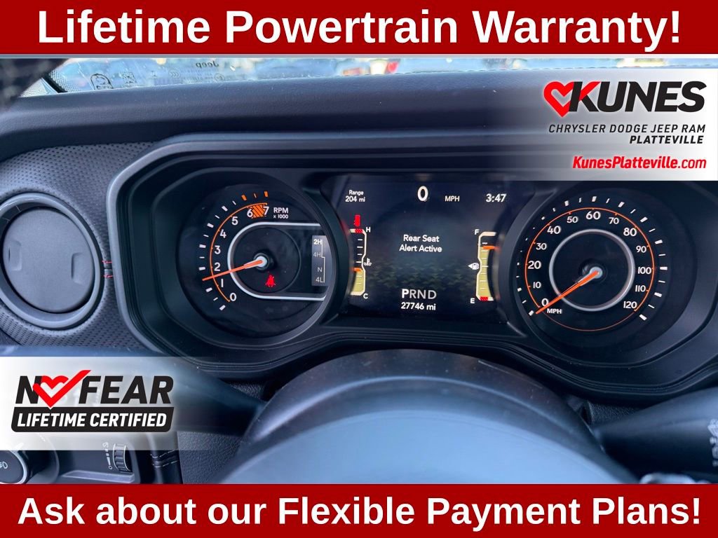 Used 2025 Jeep Wrangler Unlimited Rubicon image 12