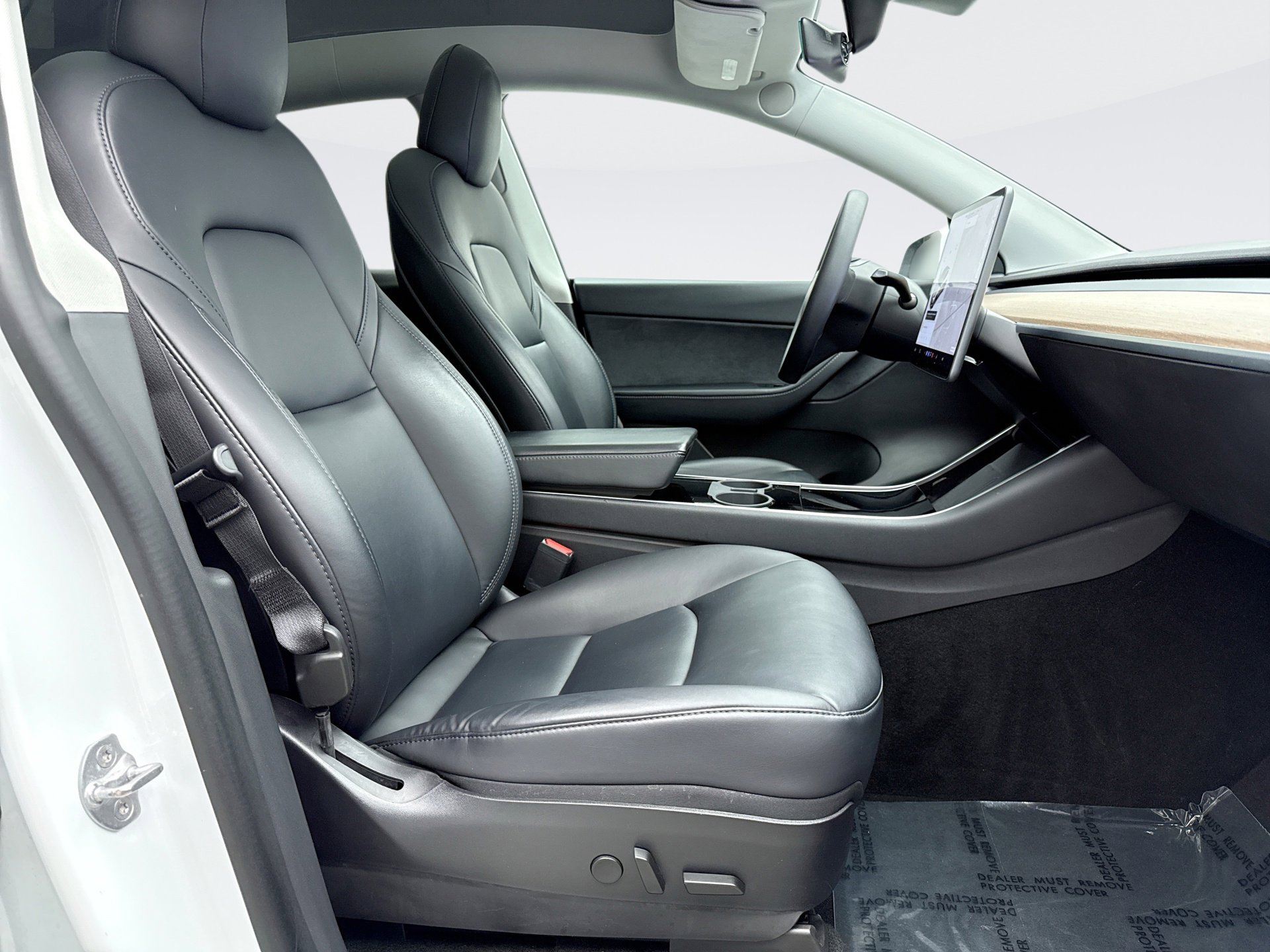 Used 2020 Tesla Model Y Long Range image 18