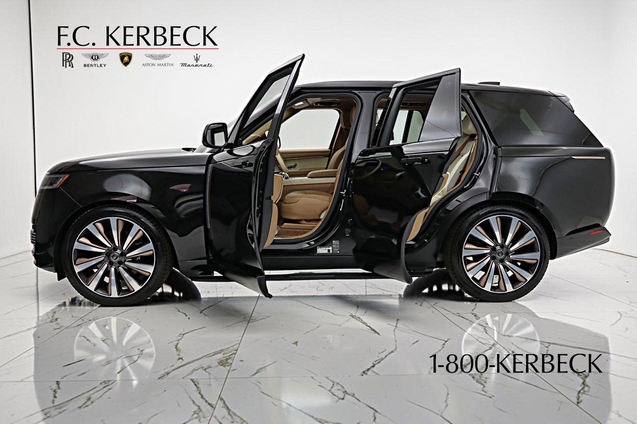 Used 2024 Land Rover Range Rover SV AWD/4WD image 4