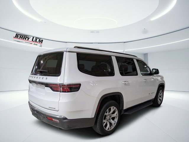 Used 2022 Jeep Wagoneer Series II AWD/4WD image 3