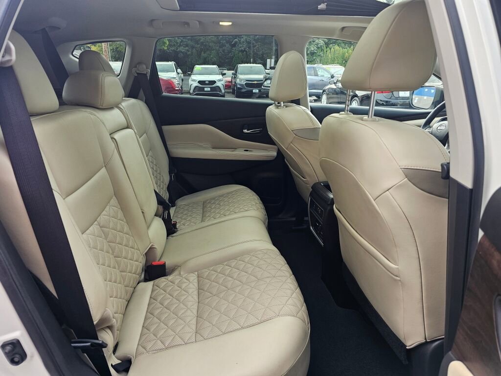 Used 2021 Nissan Murano Platinum AWD/4WD image 12