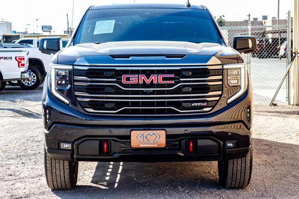 Used 2024 GMC Sierra 1500 AT4 w/ Technology Package image 9