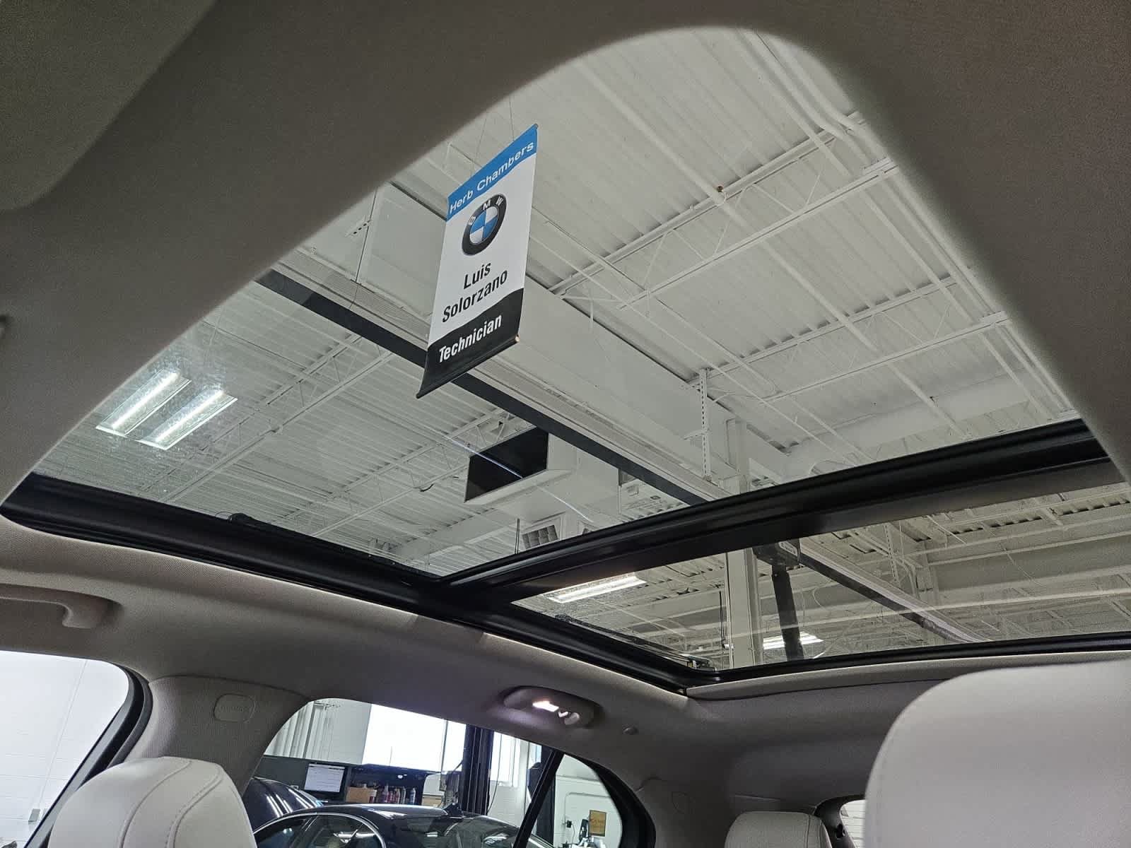 Used 2022 Cadillac XT4 Luxury AWD/4WD image 31
