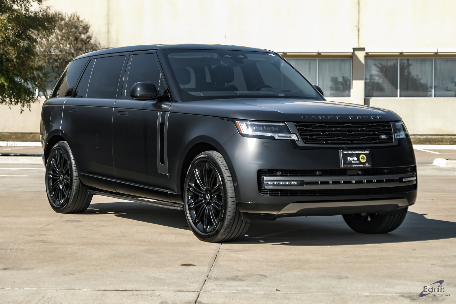 Used 2025 Land Rover Range Rover Long Wheelbase SE AWD/4WD image 22