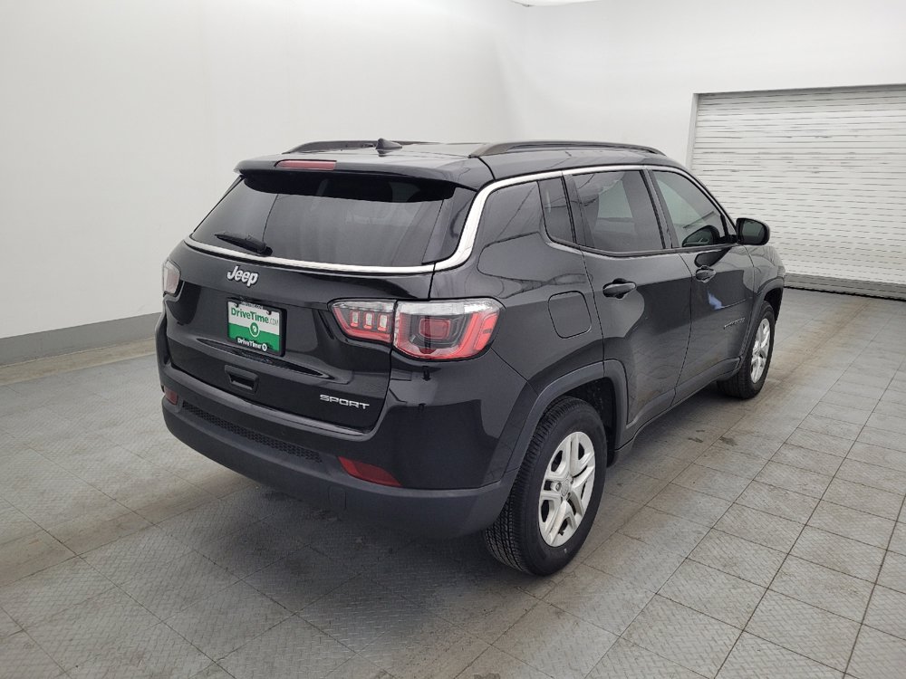 Used 2019 Jeep Compass Sport w/ Tech Group FWD image 9