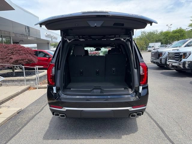 New 2026 GMC Yukon Denali w/ Sun & Power Step Package AWD/4WD image 32