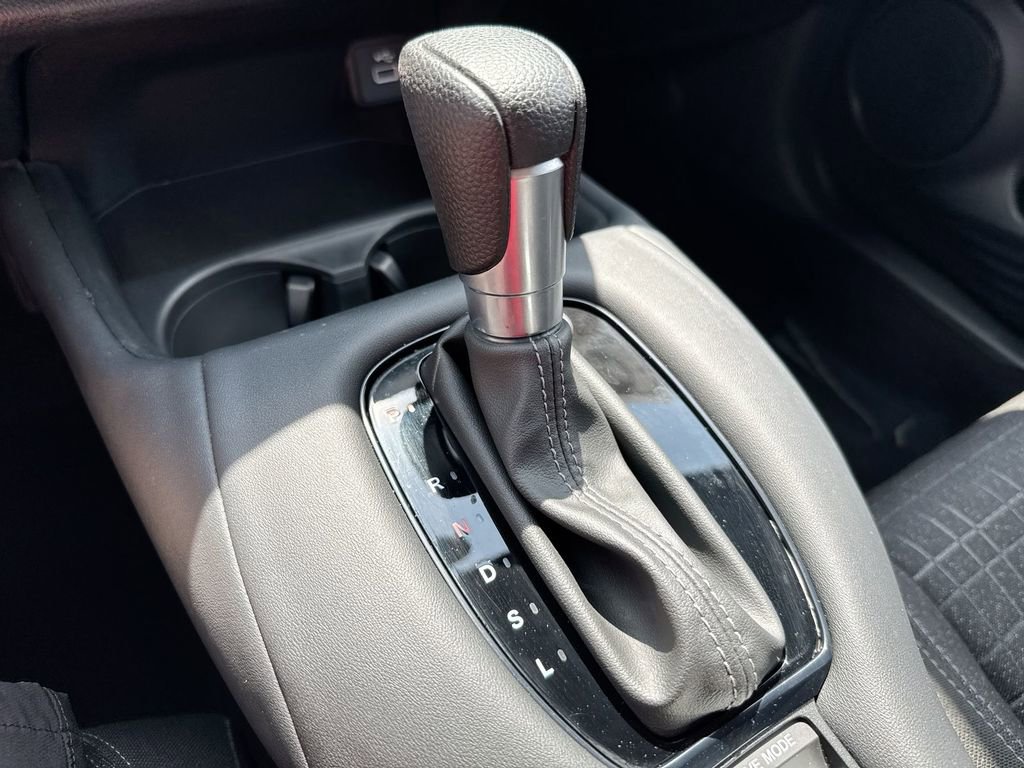 Used 2024 Honda HR-V LX image 17