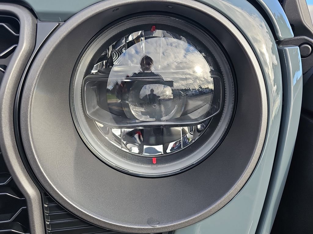 New 2026 Jeep Wrangler Unlimited Rubicon w/ Safety Group image 30