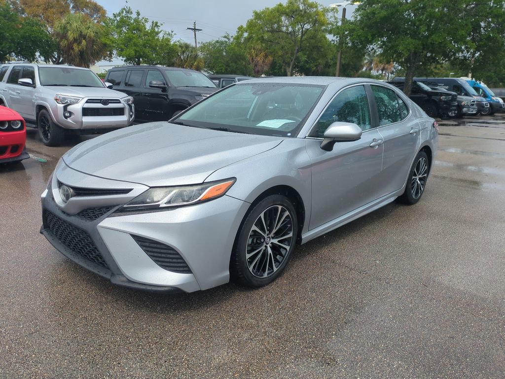 Used 2019 Toyota Camry SE image 10