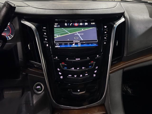Used 2019 Cadillac Escalade Premium Luxury image 25
