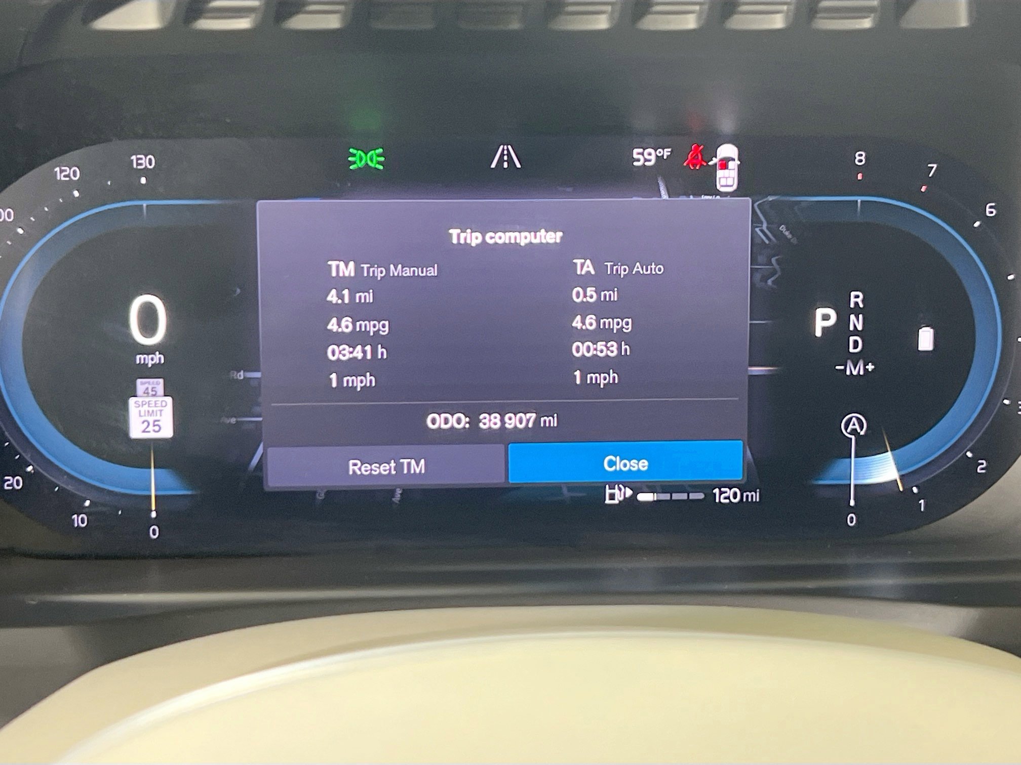 Used 2023 Volvo XC90 B6 Core w/ Protection Package Premier image 12