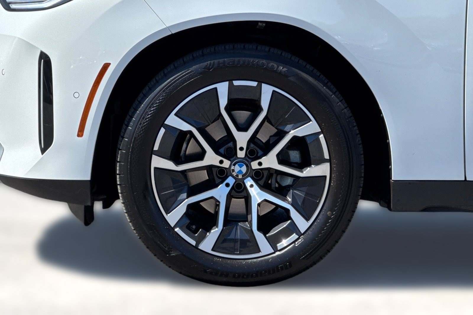 Used 2026 BMW X3 xDrive30i w/ Premium Package AWD/4WD image 13
