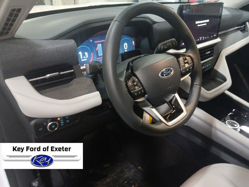 New 2026 Ford Explorer Platinum AWD/4WD image 32