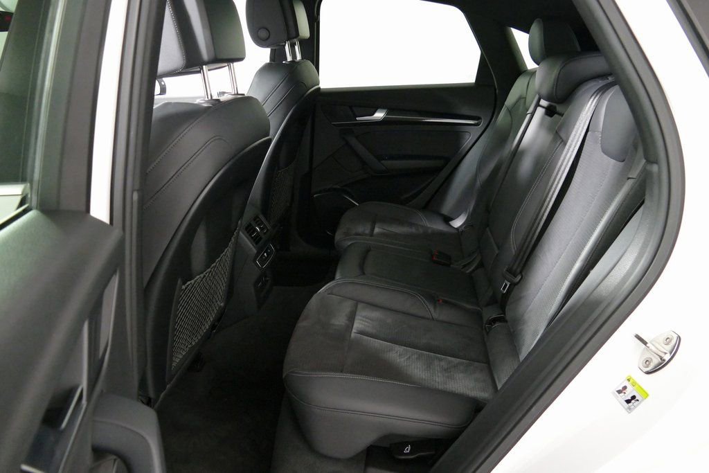 Used 2023 Audi SQ5 Premium w/ Convenience Package image 30