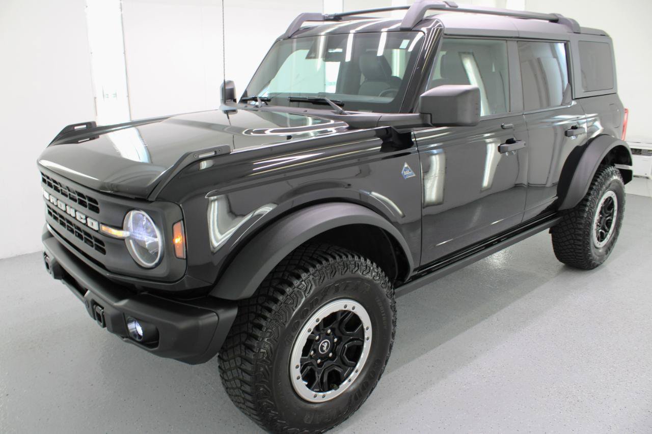 Used 2022 Ford Bronco Black Diamond w/ Sasquatch Package AWD/4WD image 5