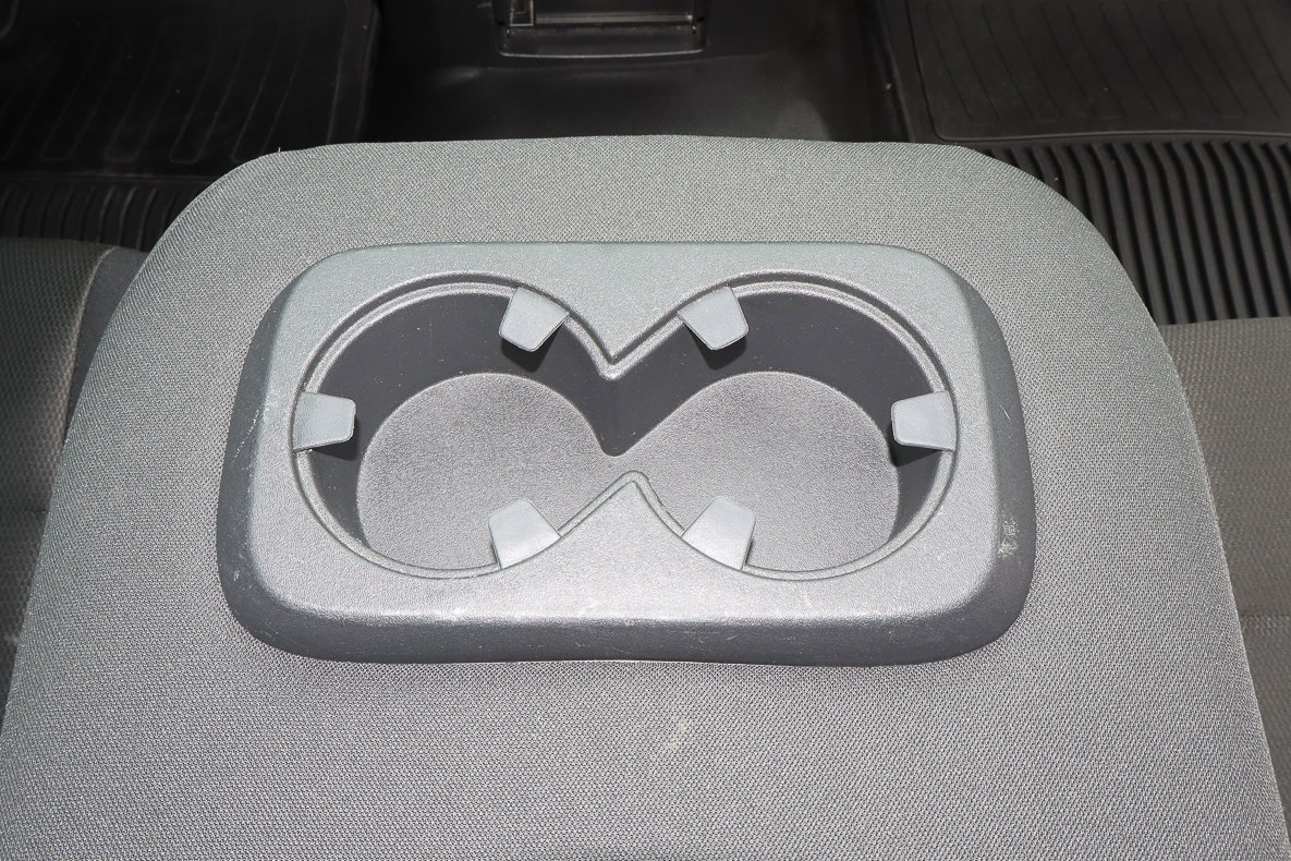 Used 2015 Nissan Titan S image 18