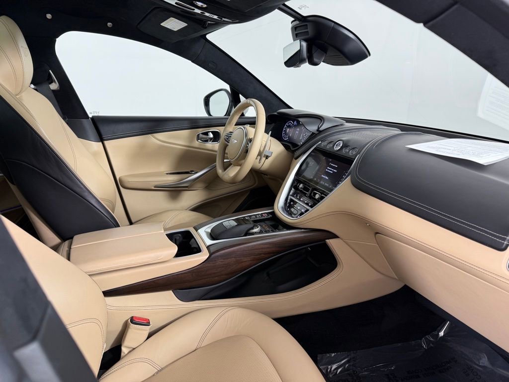 Used 2021 Aston Martin DBX image 15
