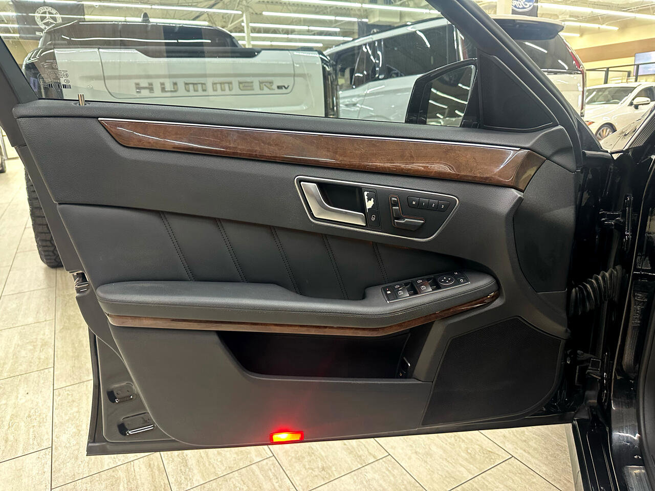 Used 2013 Mercedes-Benz E 350 BlueTEC Sedan image 16