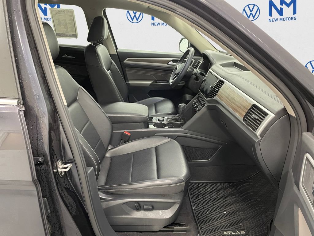 Used 2023 Volkswagen Atlas SEL image 13