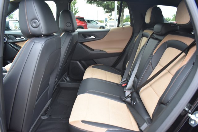 New 2027 Chevrolet Equinox ACTIV w/ Convenience Package III FWD image 16