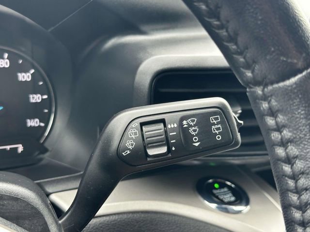 Used 2021 Ford Explorer XLT AWD/4WD image 25