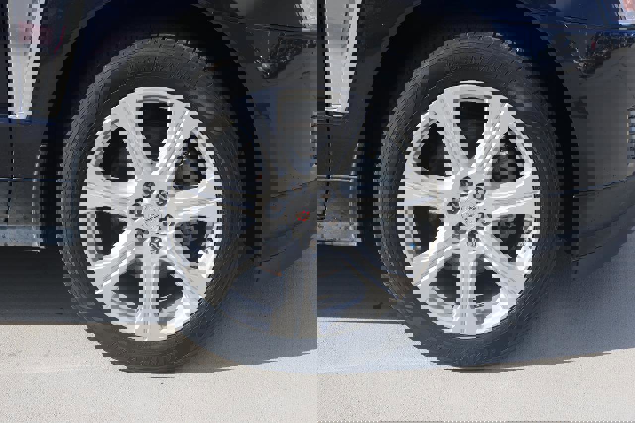 Used 2014 Cadillac SRX Performance w/ Driver Awareness Package image 8