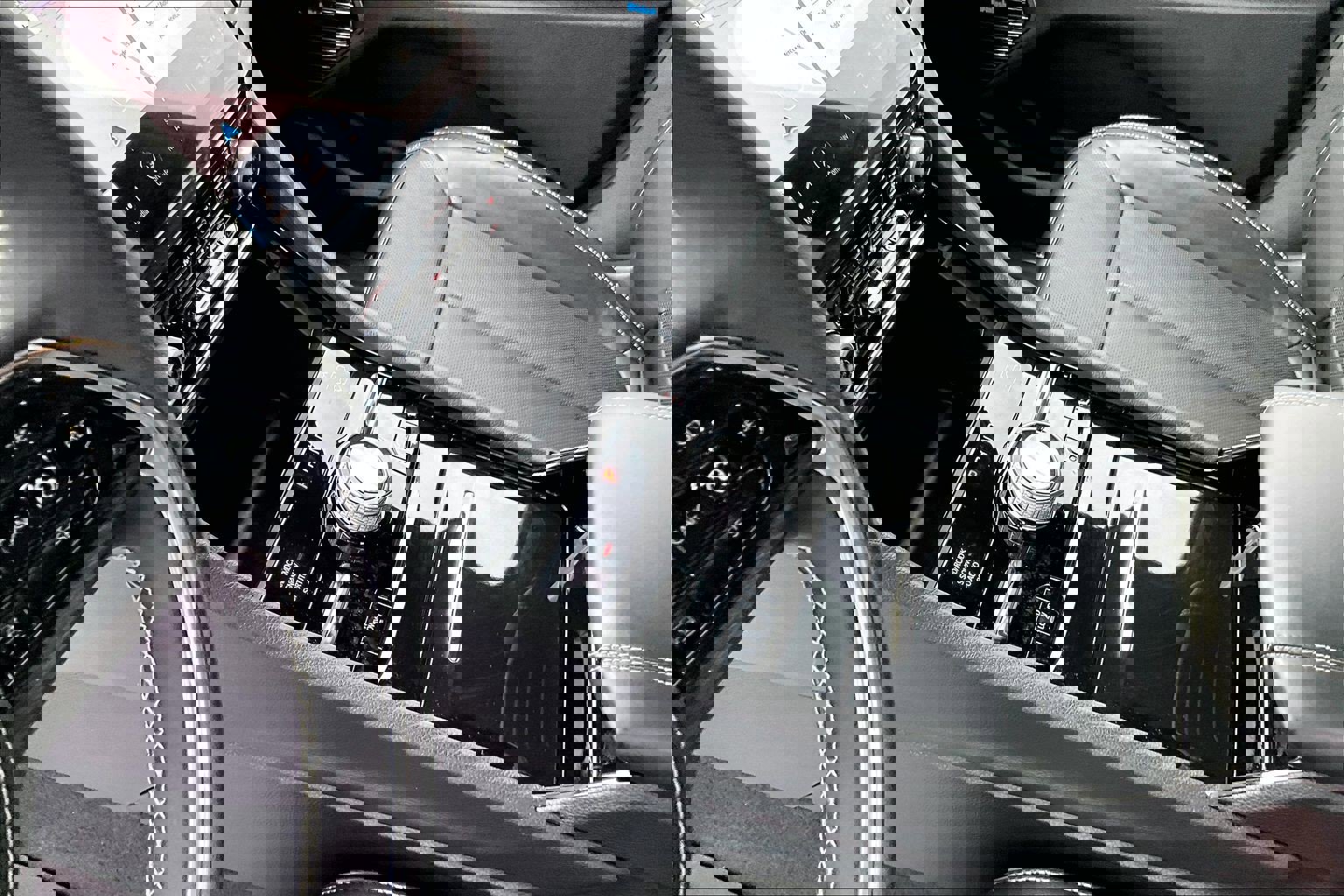 Used 2023 Jeep Grand Cherokee Overland image 15