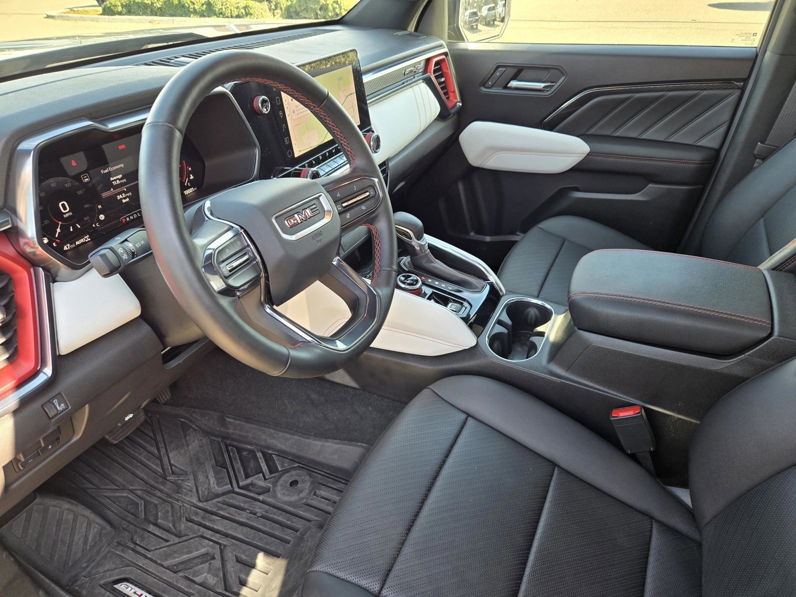 Used 2023 GMC Canyon AT4X image 14