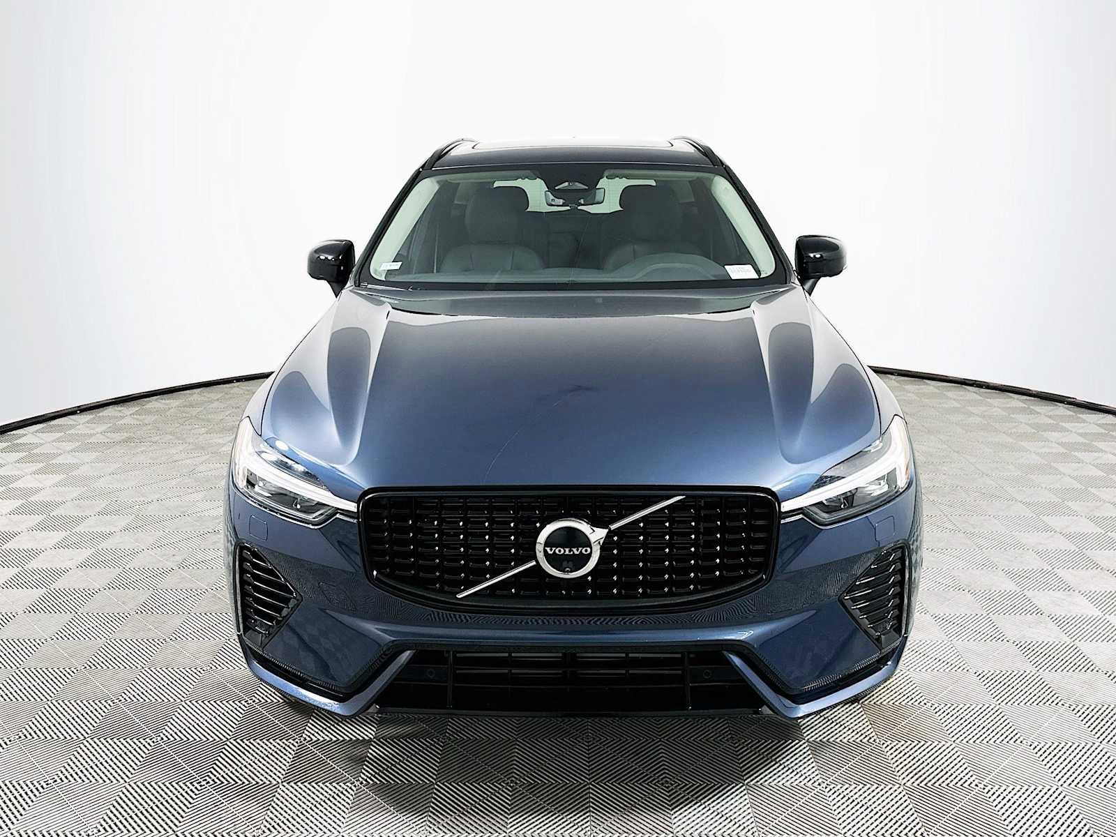 Certified 2025 Volvo XC60 T8 Plus w/ Protection Package Premier image 2