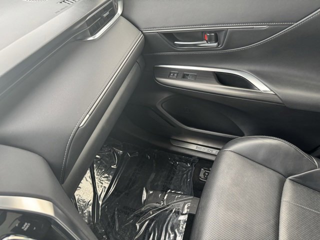 Certified 2022 Toyota Venza Limited image 26