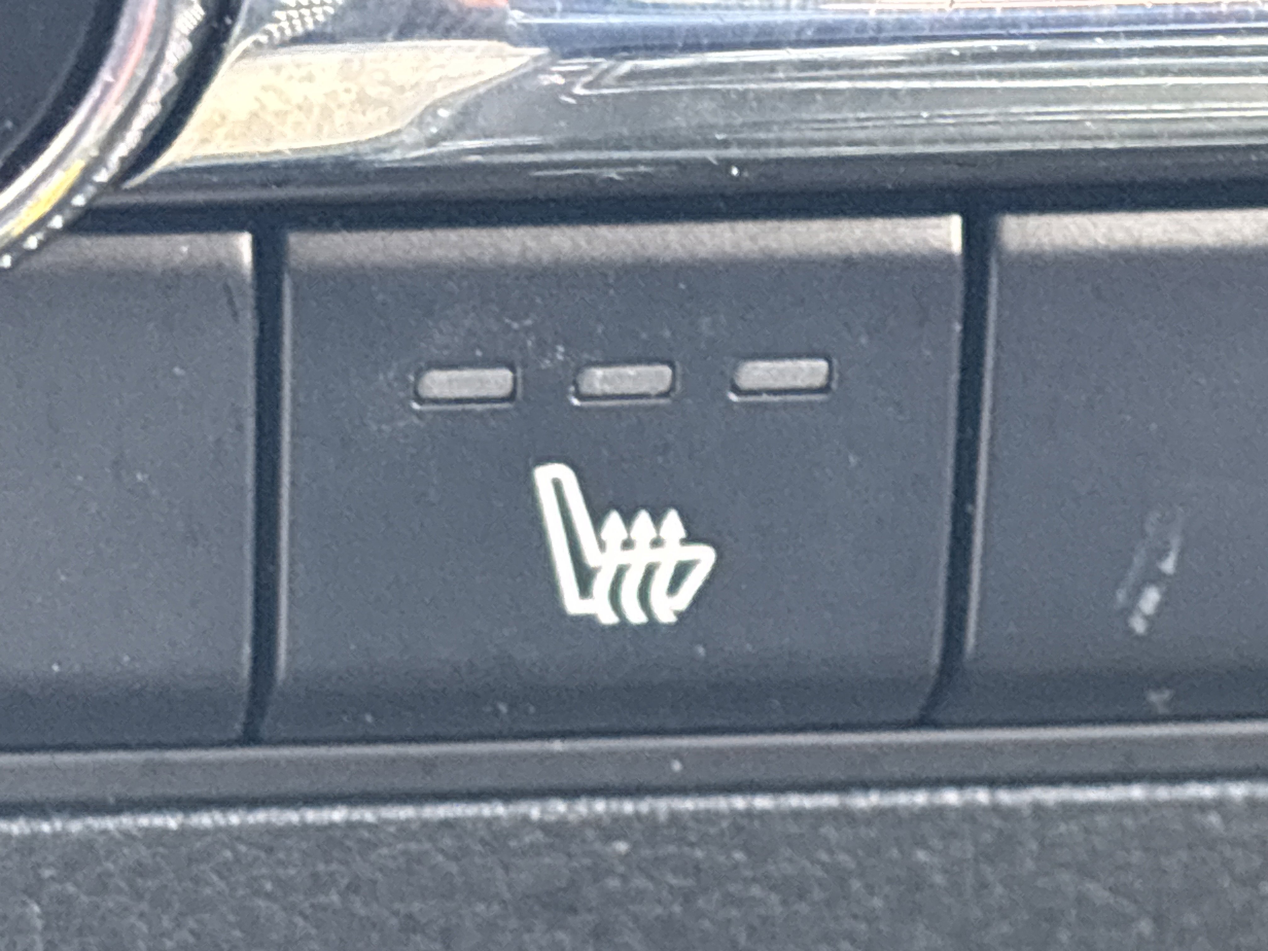 Used 2024 MAZDA MAZDA3 s image 28