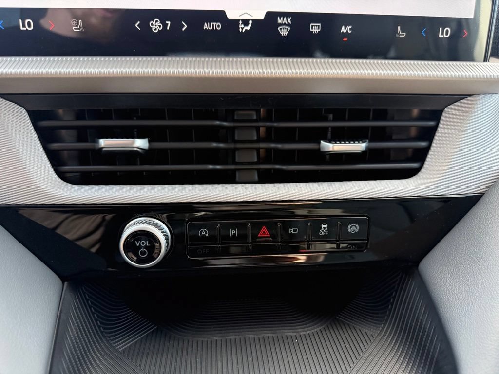 New 2026 Ford Explorer Active w/ Active Comfort Package AWD/4WD image 19