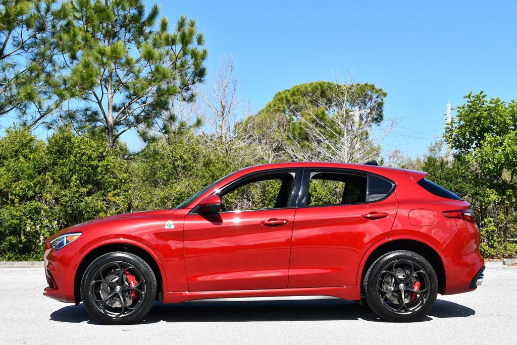 Used 2018 Alfa Romeo Stelvio Quadrifoglio w/ Driver Assist Dynamic Package image 29