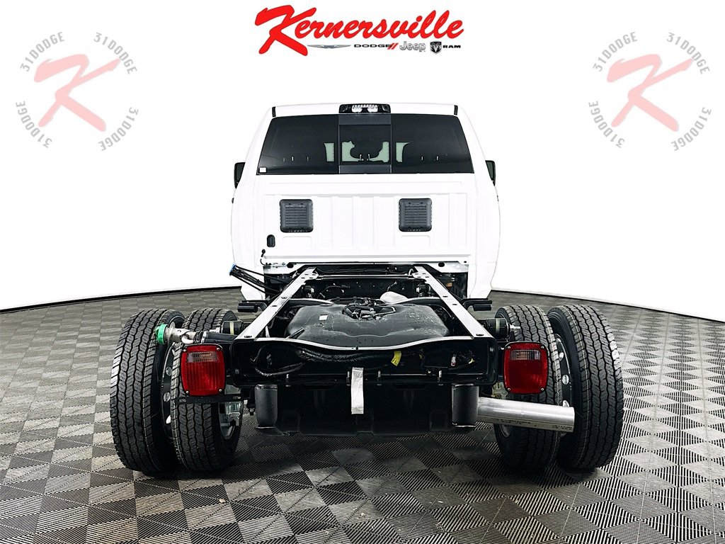 New 2026 RAM 5500 Big Horn 60CA Dually image 6