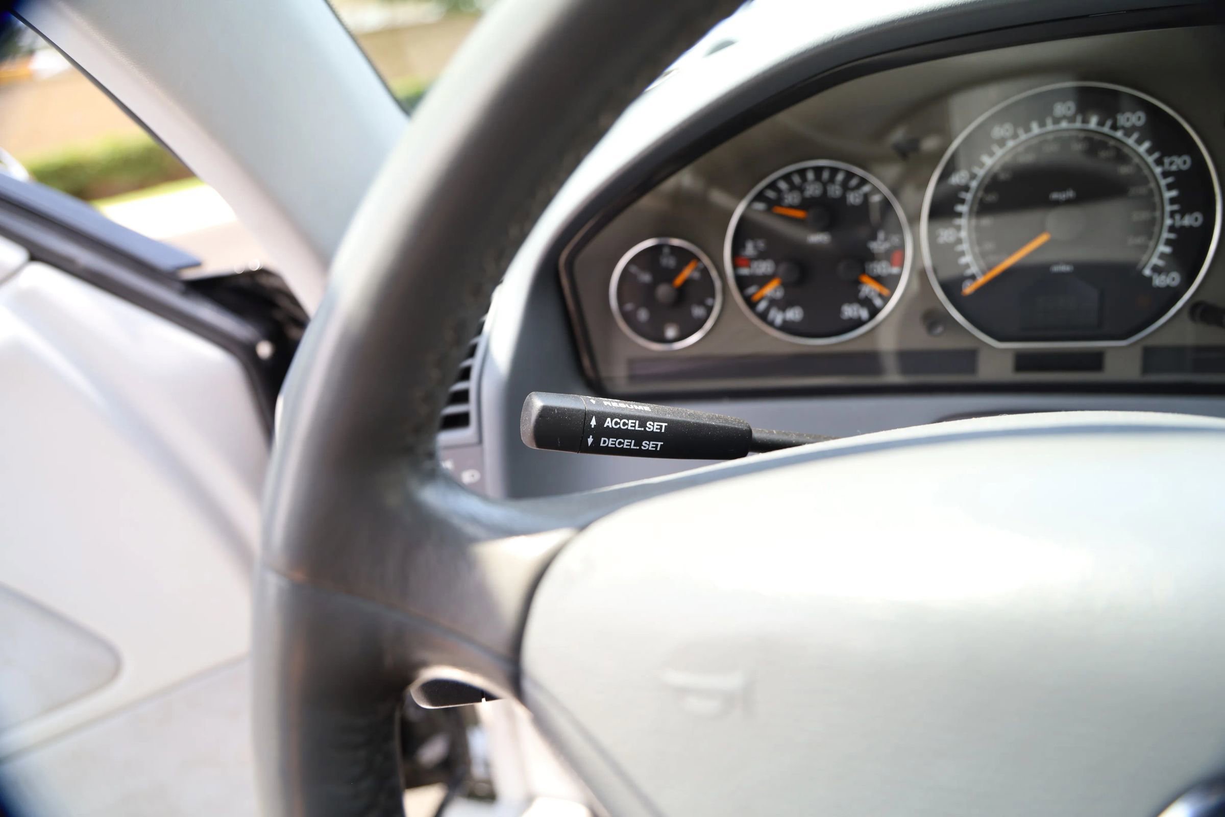 Used 2001 Mercedes-Benz SL 500 image 11