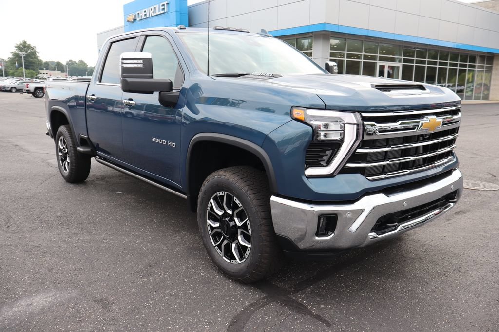 New 2026 Chevrolet Silverado 2500 LTZ w/ LTZ Convenience Package AWD/4WD image 2