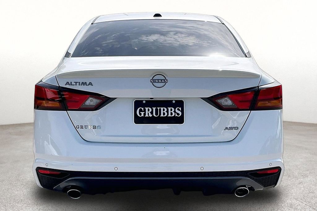 New 2026 Nissan Altima 2.5 SV w/ SV Special Edition Package AWD/4WD image 7