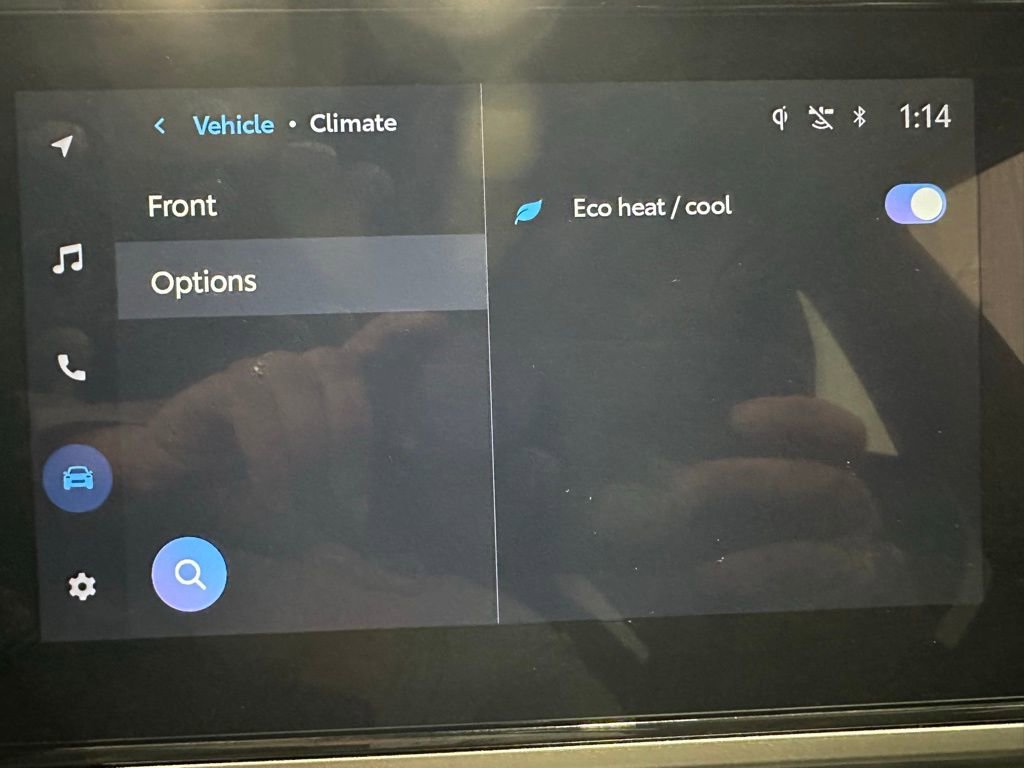 Used 2025 Toyota Camry SE image 32