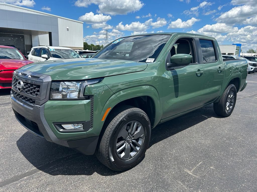 Used 2025 Nissan Frontier SV w/ SV Convenience Package AWD/4WD image 4
