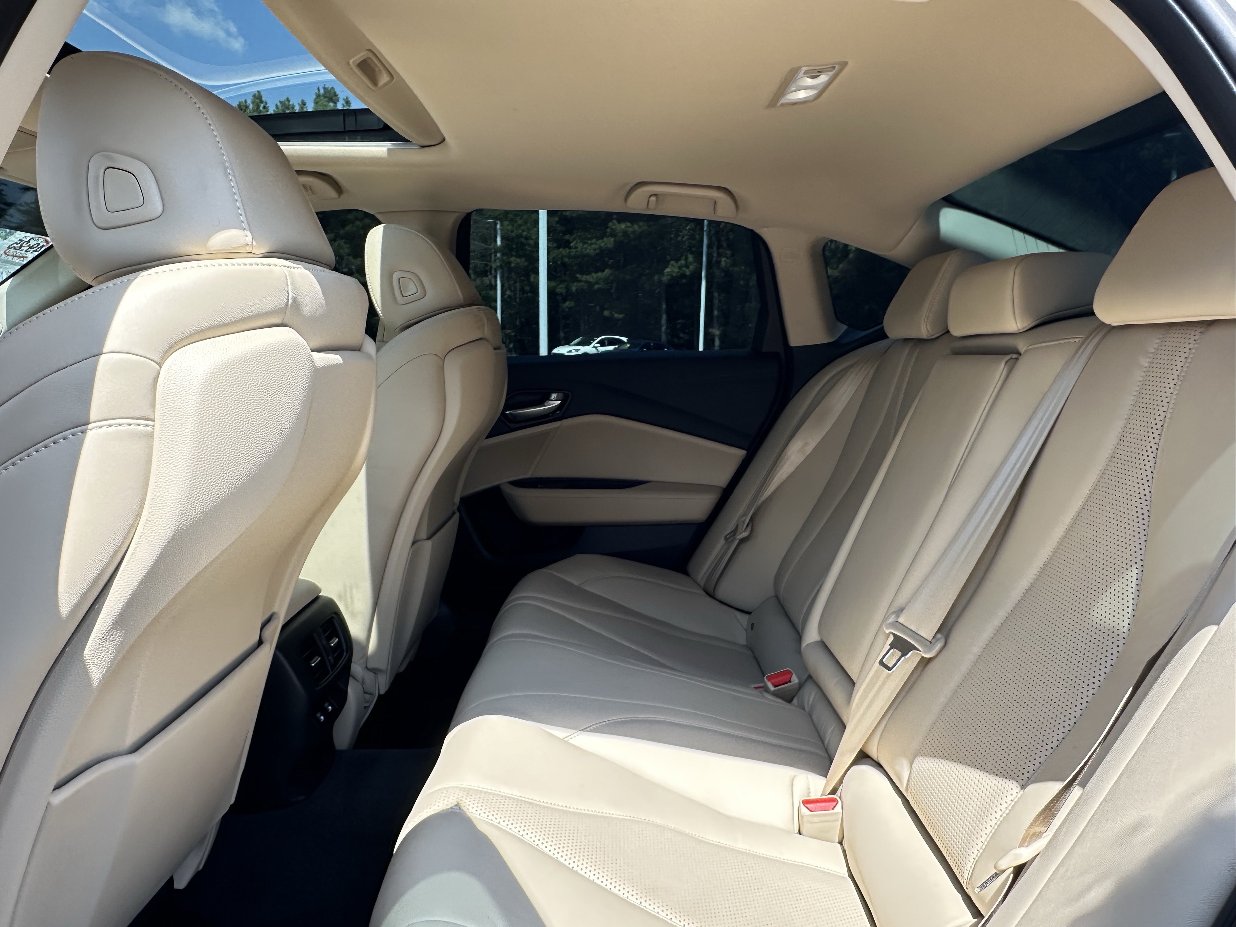 Used 2024 Acura TLX w/ Technology Package FWD image 9