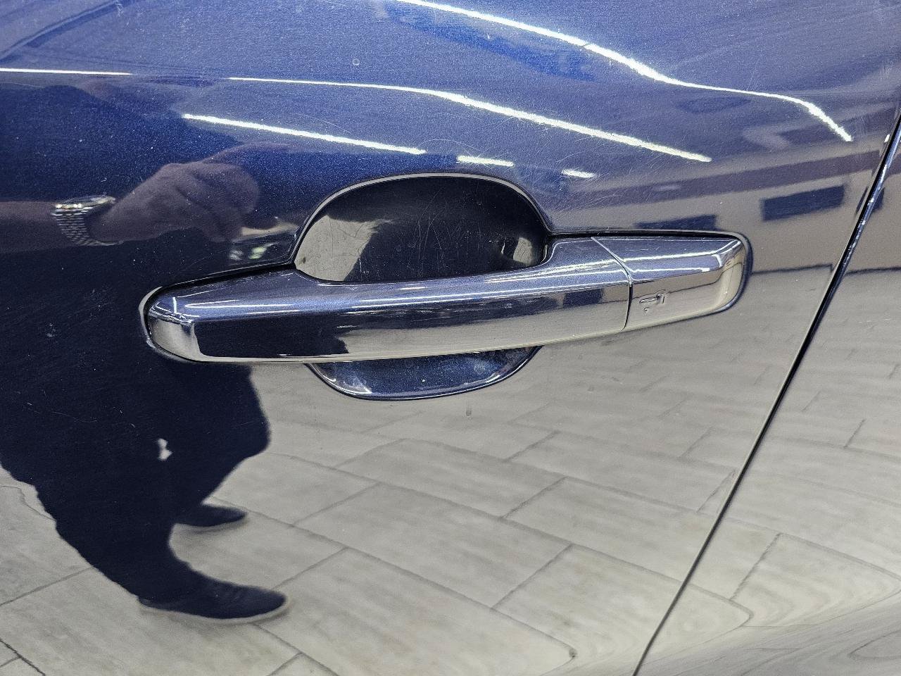 Used 2018 Jaguar F-PACE Premium AWD/4WD image 12
