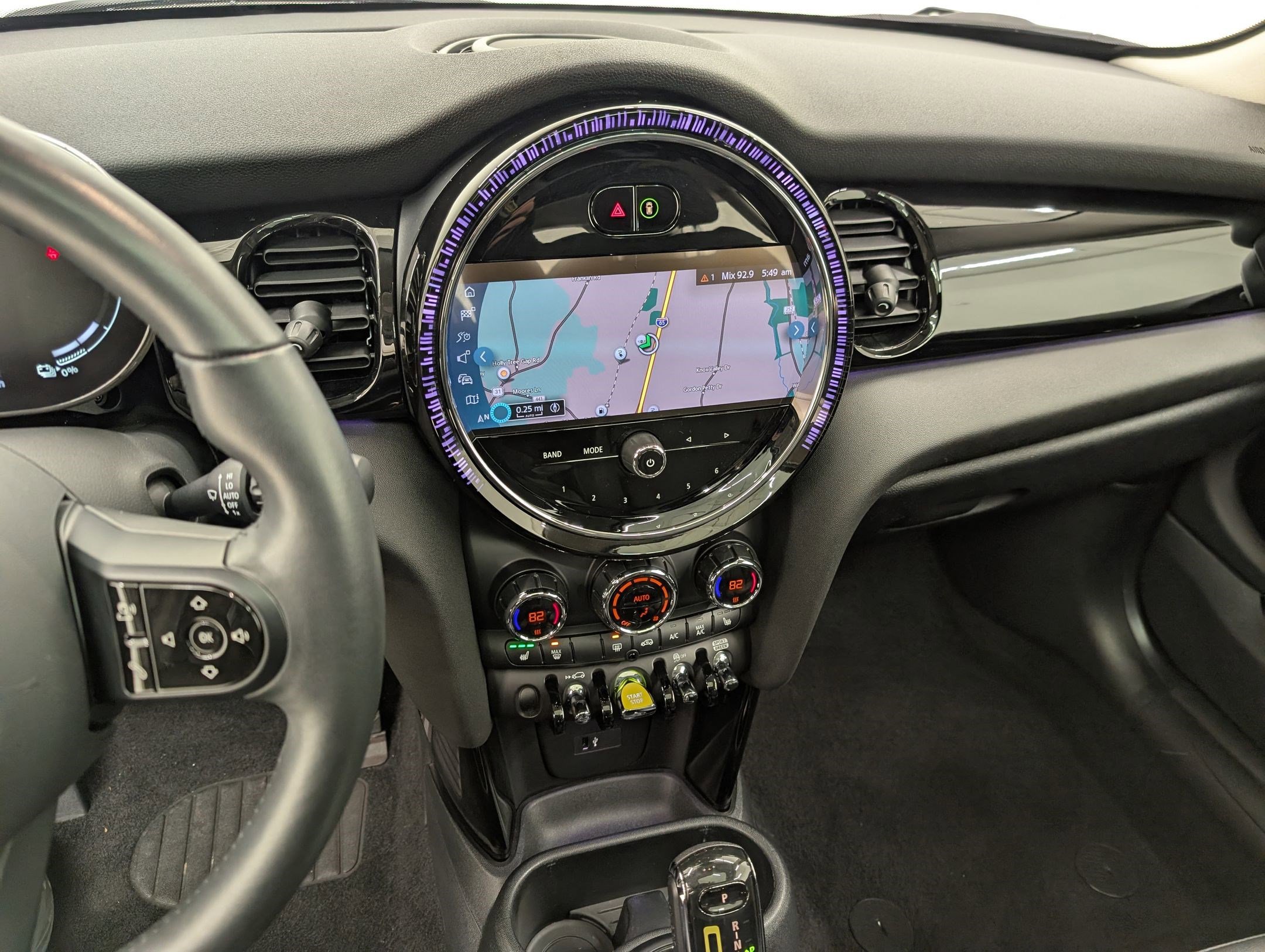 Used 2024 MINI Cooper SE image 28