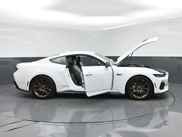 Used 2025 Ford Mustang GT Premium RWD image 65